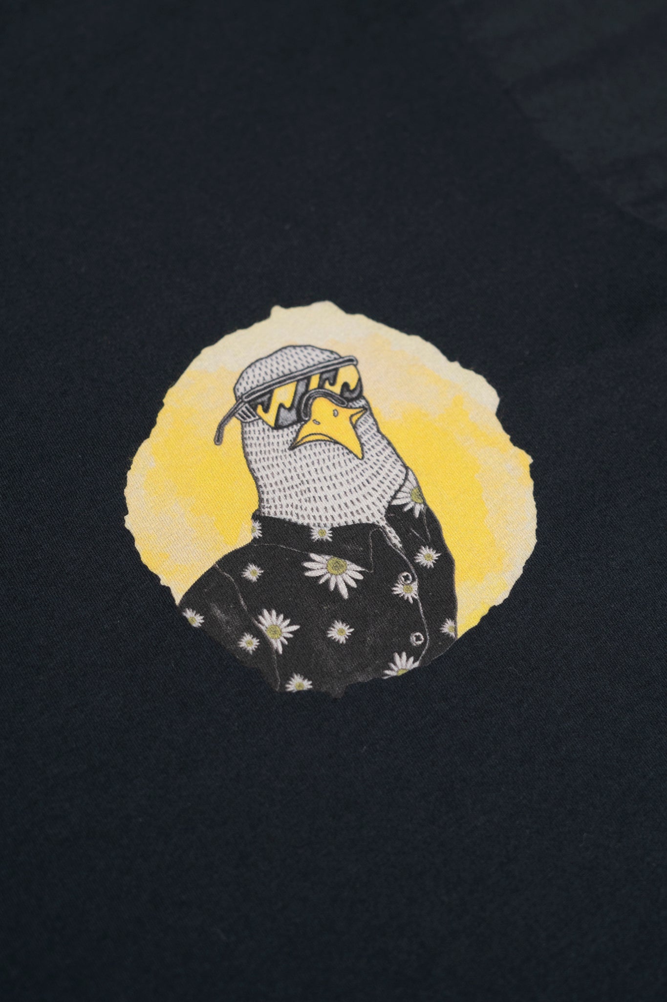 Sunshine Seagull T-shirt (Moonless Night)